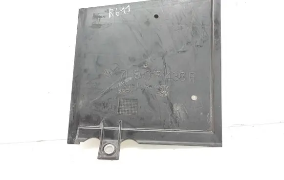 Volkswagen Transporter - Caravelle T5 Battery tray heat shield 7H0915438A