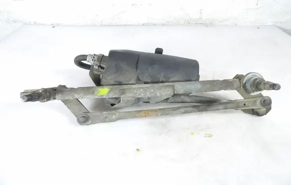 Renault Scenic I Front wiper linkage and motor 0390241379