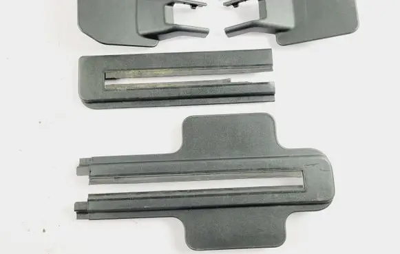 Nissan Pathfinder R52 Rear seat rail trim cover 2482988 2482993 88540