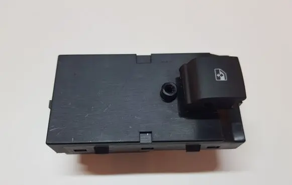Buick Encore I Electric window control switch 22819399