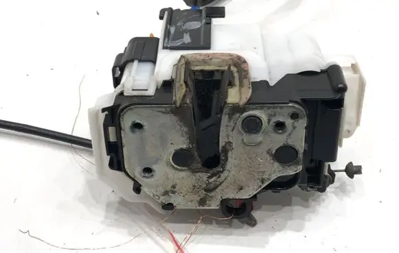 Fiat Qubo Front door lock 1379539080