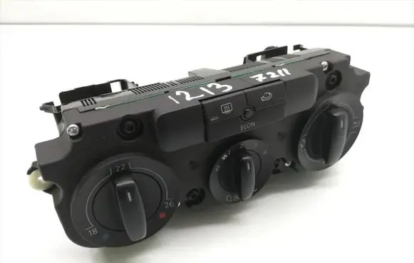 Volkswagen PASSAT B6 Climate control unit