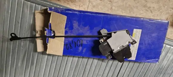 Volvo S60 Tailgate/trunk/boot lock/catch/latch 31253048 8679694