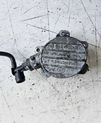 Opel Vivaro Vacuum pump 8200640105
