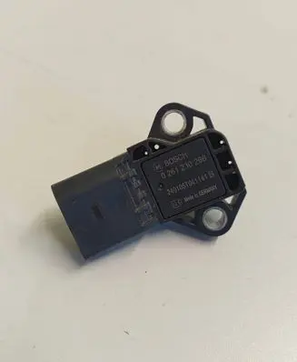 Volkswagen Touran I Air pressure sensor 240105T041141B 0261230266