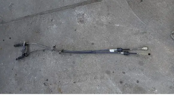 Volvo S40, V40 Gear shift cable linkage