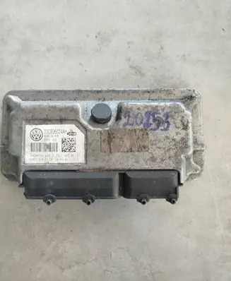 Volkswagen Golf V Engine control unit/module 03c906024ah