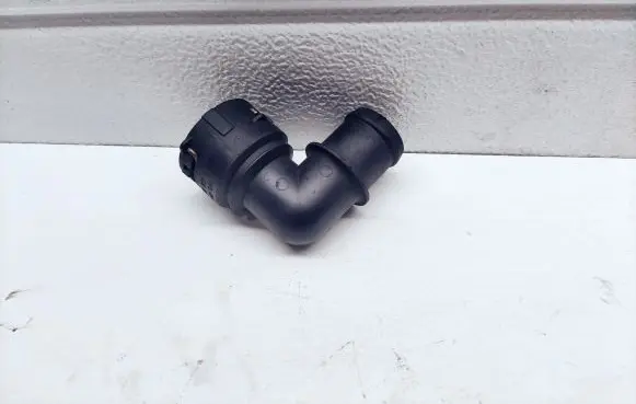 Volkswagen Touran I Engine coolant pipe/hose 1J0122291F