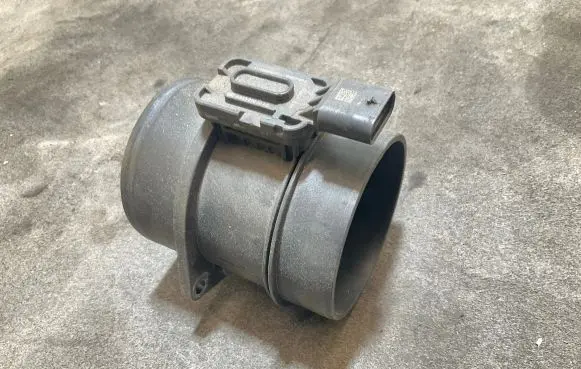 Mercedes-Benz Sprinter W906 Mass air flow meter A6450900048