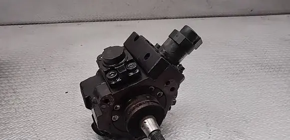Audi A6 S6 C6 4F Fuel injection high pressure pump 0445010154 059130755S