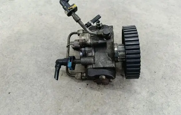 Opel Astra J Fuel injection high pressure pump 8980924670