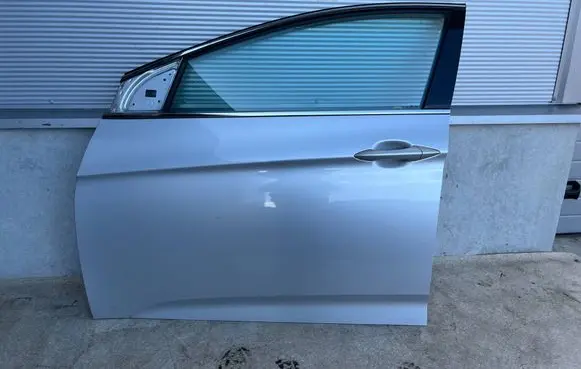 Hyundai i40 Front door 
