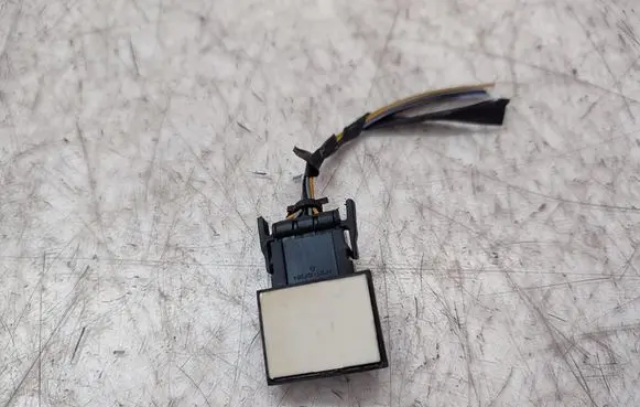 Opel Insignia A Interior temperature sensor 013231068