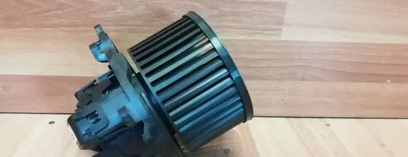 Renault Espace V (RFC) Heater fan/blower T911738 272109102R
