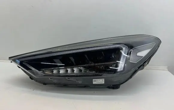 Hyundai Tucson TL Headlight/headlamp 92101D7710 231020190021 D71LH03