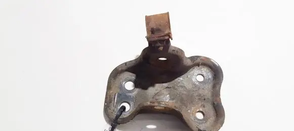 KIA Cerato Bracket in trunk/boot 