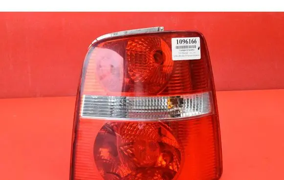 Volkswagen Touran I Rear/tail lights 1T0945096C