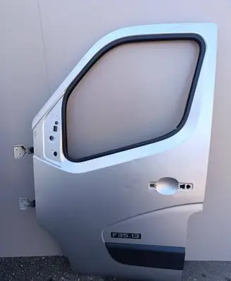 Nissan NV400 Front door