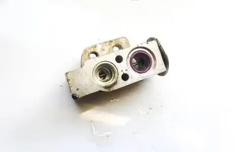 Volkswagen Golf Plus Air conditioning (A/C) expansion valve 1k0820679 f666902z-e