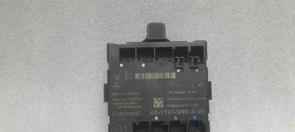 Mercedes-Benz A W176 Door control unit/module A1669004102