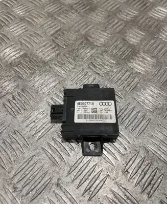 Audi A8 S8 D3 4E Alarm control unit/module 4E0907719