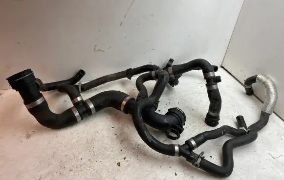 Volvo XC60 Engine coolant pipe/hose 31368127 32224776