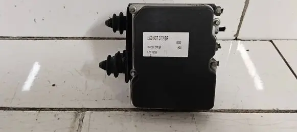Audi A4 S4 B8 8K ABS Pump 8K0614517EF 80K907370BF