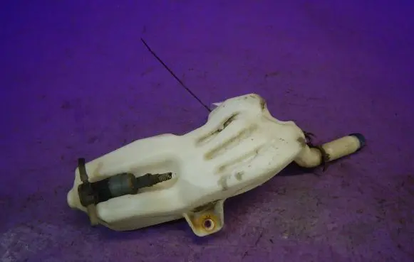 Fiat Panda 141 Windshield washer fluid reservoir/tank C586