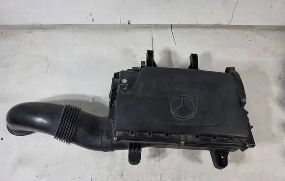 Mercedes-Benz Vito Viano W447 Air filter box A4475280206 A4475280406 A4475280306