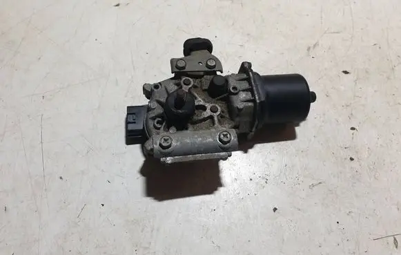 Renault Captur Front wiper linkage and motor C036A