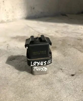 Lexus IS 220D-250-350 Glow plug pre-heat relay 2860116010