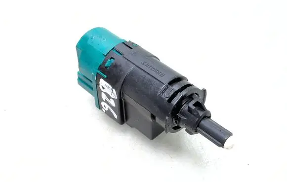 Renault Zoe Brake pedal sensor switch 253203383R