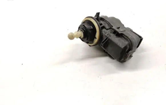 Mercedes-Benz X-class W470 Headlight level adjustment motor 260567357R