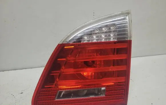 BMW 5 E60 E61 Tailgate rear/tail lights 7177698 0071249 2TZ00942702