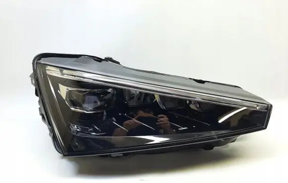 Skoda Scala Headlight/headlamp 657941016A
