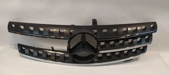 Mercedes-Benz ML W164 Front bumper upper radiator grill A1648880323