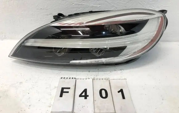Volvo V40 Headlight/headlamp 31420447