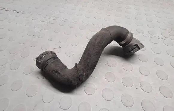 BMW 1 E81 E87 Engine coolant pipe/hose 7811923