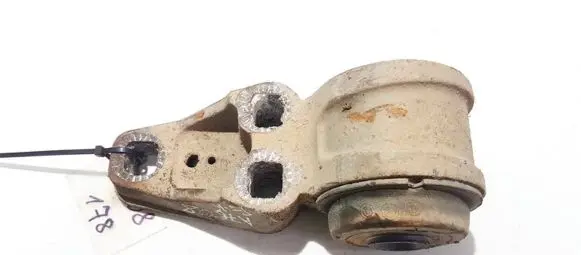Audi A6 S6 C5 4B Rear axle beam mounts housing 