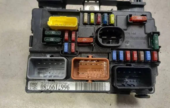 Citroen C3 BSM Control unit 9667199780