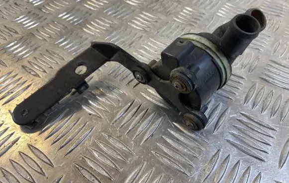 Skoda Octavia Mk2 (1Z) Electric auxiliary coolant/water pump 5N0965561A