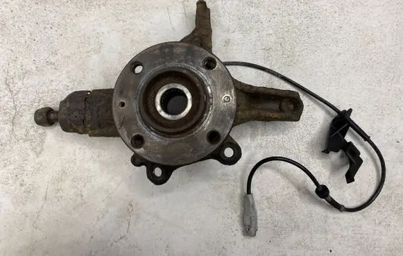 Citroen C4 Grand Picasso Front wheel hub spindle knuckle