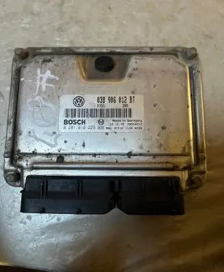 Seat Toledo II (1M) Engine control unit/module 038906012BT 161299 28SA4212