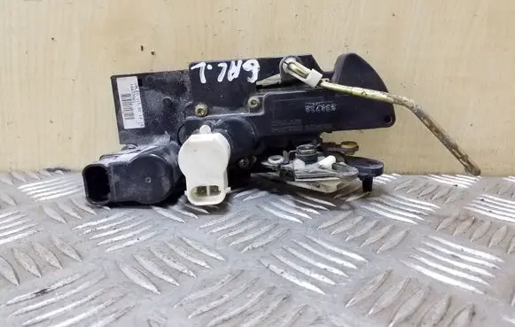 Opel Frontera B Rear door lock 16639861 16634325