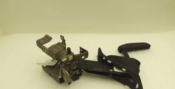 Peugeot RCZ Handbrake/parking brake lever assembly 96855470ZD