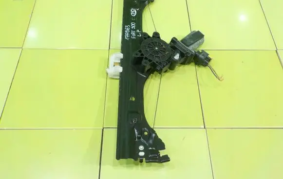 Fiat 500 Front door window regulator with motor 518893640