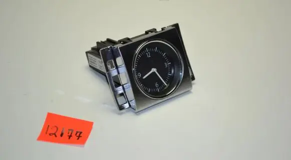 Volkswagen PASSAT B7 Clock 3AA919204A