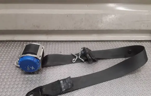 Ford Fusion Front seatbelt 6S6AA61295BA