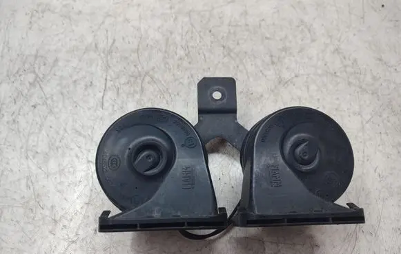 Land Rover Discovery Sport Horn signal BJ3213A803AC