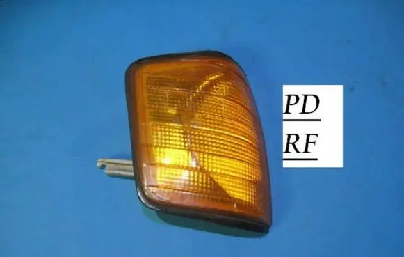 Mercedes-Benz 190 W201 Front indicator light 42665R6